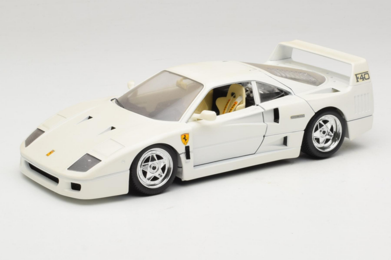Ferrari F40 Bianco Bburago 1:18 3332-W4 Pressofusione