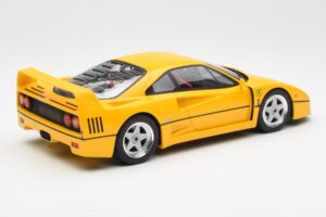 Ferrari F40 Giallo GT Spirit 1:18 GT839 Resina — immagine 2 di 6