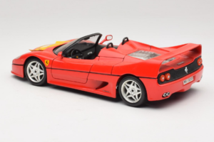Ferrari F50 Cabriolet 50 Jahre Ferrari 24 Jahre Bburago FMC Rosso Bburago 1:18 3352-P1 Pressofusione — immagine 7 di 8