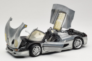 Ferrari F50 Cabriolet Chrome Silver Edizione Limitata Hot Wheels 1:18 25741 Pressofusione — immagine 2 di 8
