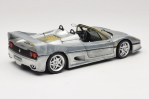 Ferrari F50 Cabriolet Chrome Silver Edizione Limitata Hot Wheels 1:18 25741 Pressofusione — immagine 3 di 8