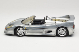 Ferrari F50 Cabriolet Chrome Silver Edizione Limitata Hot Wheels 1:18 25741 Pressofusione — immagine 4 di 8