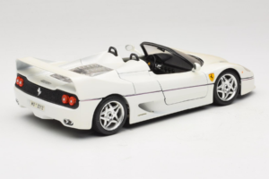 Ferrari F50 Cabriolet Bianco Bburago 1:18 3352-W1 Pressofusione — immagine 3 di 8