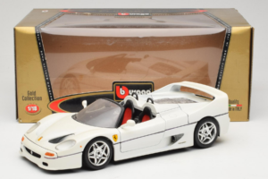 Ferrari F50 Cabriolet Bianco Bburago 1:18 3352-W1 Pressofusione — immagine 8 di 8