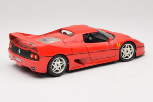 Ferrari F50 Coupe Rosso Bburago 1:18 3382 Pressofusione — immagine 3 di 8