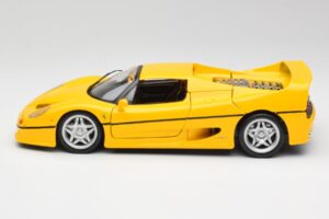 Ferrari F50 Giallo Modena Maisto 1:18 F50001 Pressofusione — immagine 4 di 8