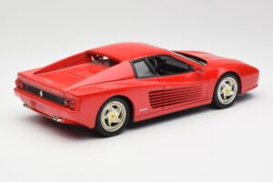 Ferrari F512 M Rosso Hot Wheels 1:18 29758 Pressofusione — immagine 3 di 8