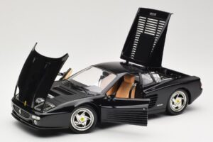 Ferrari F512M Nero Hot Wheels 1:18 23922 Pressofusione — immagine 2 di 8