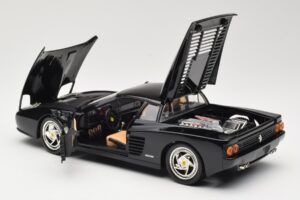 Ferrari F512M Nero Hot Wheels 1:18 23922 Pressofusione — immagine 5 di 8
