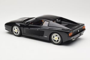 Ferrari F512M Nero Hot Wheels 1:18 23922 Pressofusione — immagine 7 di 8