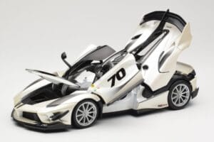 Ferrari FXX-K Evo #70 Bianco Bburago 1:18 18-16012 Pressofusione — immagine 2 di 8