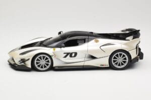 Ferrari FXX-K Evo #70 Bianco Bburago 1:18 18-16012 Pressofusione — immagine 4 di 8