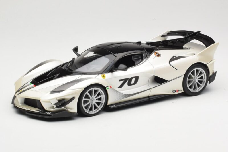 Ferrari FXX-K Evo #70 Bianco Bburago 1:18 18-16012 Pressofusione