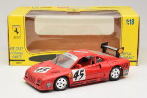 Ferrari 288 GTO Evoluzione #45 Rosso Revell 1:18 48820 Pressofusione — immagine 8 di 8