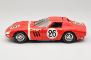 Ferrari 250 GTO #26 Rosso Guiloy 1:18 67526 Pressofusione — immagine 4 di 8