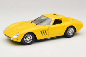 Ferrari 250 GTO Giallo Guiloy 1:18 67525 Pressofusione