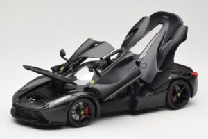 Ferrari LaFerrari F150 Matte Black Bburago 1:18 18-16901BK Pressofusione — immagine 2 di 8