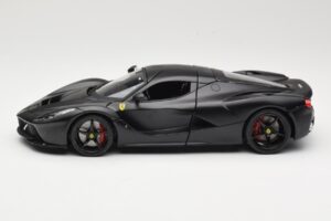 Ferrari LaFerrari F150 Matte Black Bburago 1:18 18-16901BK Pressofusione — immagine 4 di 8