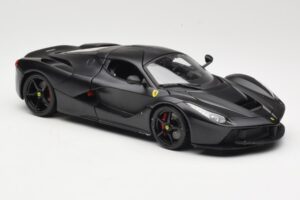 Ferrari LaFerrari F150 Matte Black Bburago 1:18 18-16901BK Pressofusione — immagine 6 di 8
