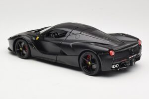 Ferrari LaFerrari F150 Matte Black Bburago 1:18 18-16901BK Pressofusione — immagine 7 di 8