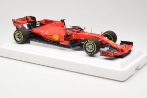 Ferrari SF90 #5 S. Vettel Australian GP 2019 BBR 1:18 BBR191805DIE Resina — immagine 4 di 6