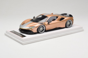 Ferrari SF90 Novitec Oro Argento Striscia IVY 1:18 REMC028 Resina — immagine 2 di 7
