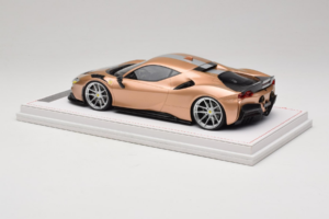 Ferrari SF90 Novitec Oro Argento Striscia IVY 1:18 REMC028 Resina — immagine 5 di 7