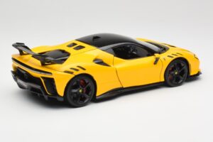 Ferrari SF90 XX Stradale Giallo Modena Bburago 1:18 18-16020Y Pressofusione — immagine 3 di 8