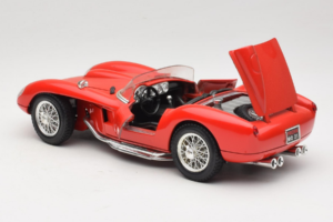 Ferrari 250 Testa Rossa Rosso Bburago 1:18 3007-P2 Pressofusione — immagine 5 di 8