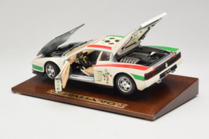 Ferrari Testarossa Italia 90 Bianco Bburago 1:18 3059-W1 Pressofusione — immagine 5 di 8