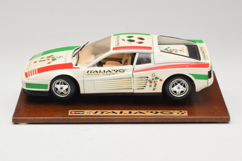 Ferrari Testarossa Italia 90 Bianco Bburago 1:18 3059-W1 Pressofusione