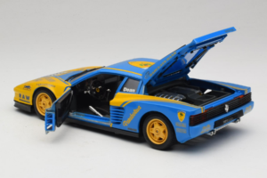 Ferrari Testarossa Bburago 1:18 7019 Pressofusione — immagine 5 di 8