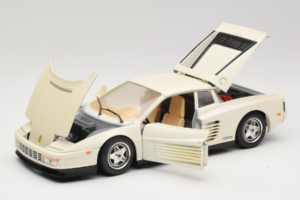Ferrari Testarossa Bianco Bburago 1:18 3019-W1 Pressofusione — immagine 2 di 8