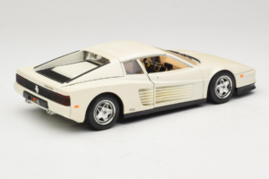 Ferrari Testarossa Bianco Bburago 1:18 3019-W1 Pressofusione — immagine 3 di 8
