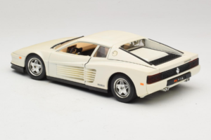 Ferrari Testarossa Bianco Bburago 1:18 3019-W1 Pressofusione — immagine 7 di 8