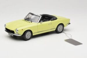 Fiat 124 Spider BS1 Giallo Sun Star 1:18 4921 Pressofusione