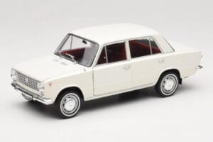 Fiat 124 Bianco IXO 1:18 18CMC205OP Pressofusione