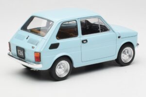 Fiat 126 Azzurro MCG 1:18 MCG18415 Pressofusione — immagine 2 di 6