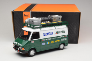 Fiat 242 Alitalia Rally Team Assistance With Trailer 1978 IXO 1:18 18CMC027WX Pressofusione — immagine 7 di 7