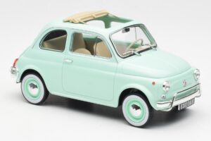 Fiat 500L Azzurro Pastello Norev 1:18 187777 Pressofusione — immagine 4 di 6