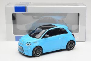 Abarth 500e Blu IXO 1:18 MCG18499 Pressofusione — immagine 6 di 6