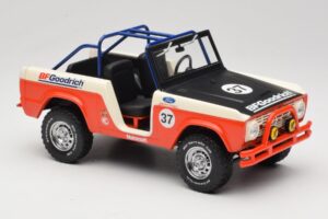 Ford Bronco Baja #37 1966 GreenLight 1:18 19037 Pressofusione — immagine 4 di 6