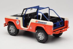 Ford Bronco Baja #37 1966 GreenLight 1:18 19037 Pressofusione — immagine 5 di 6