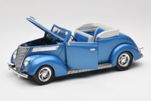 Ford Cabriolet Blu Road Signature 1:18 92238 Pressofusione — immagine 2 di 8