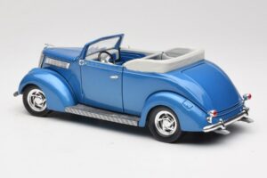 Ford Cabriolet Blu Road Signature 1:18 92238 Pressofusione — immagine 7 di 8