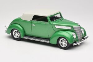Ford Cabriolet Verde Road Signature 1:18 92239 Pressofusione — immagine 6 di 8