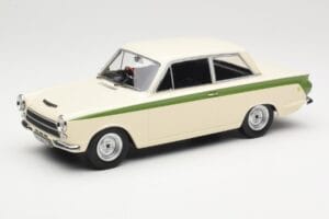 Ford Cortina Lotus White & Green Stripe MCG 1:18 MCG18434 Pressofusione