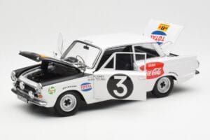 Ford Cortina Mk1 #3 P. Hughes / B. Young African Safari Rally 1964 AUTOart 1:18 86428 Pressofusione — immagine 2 di 8