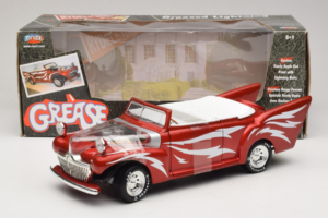 Ford De Luxe Cabriolet Greased Lightning Rosso Joyride 1:18 33544 Pressofusione — immagine 5 di 5