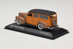 Ford DeLuxe Woody Station Wagon Marrone Minichamps 1:43 400082111 Pressofusione — immagine 3 di 4